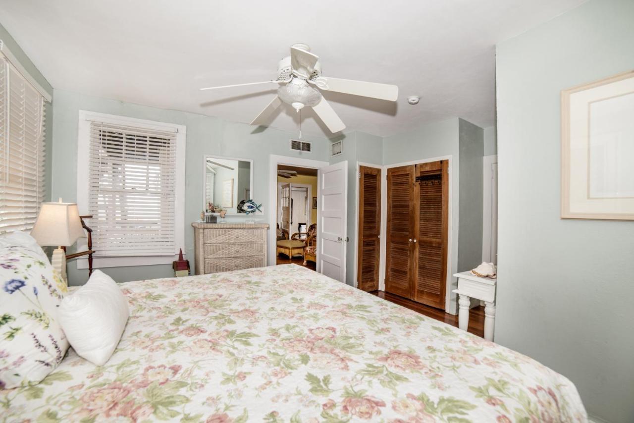 Sun N Fun Beachfront Vacation Rentals Indian Shores Exterior foto
