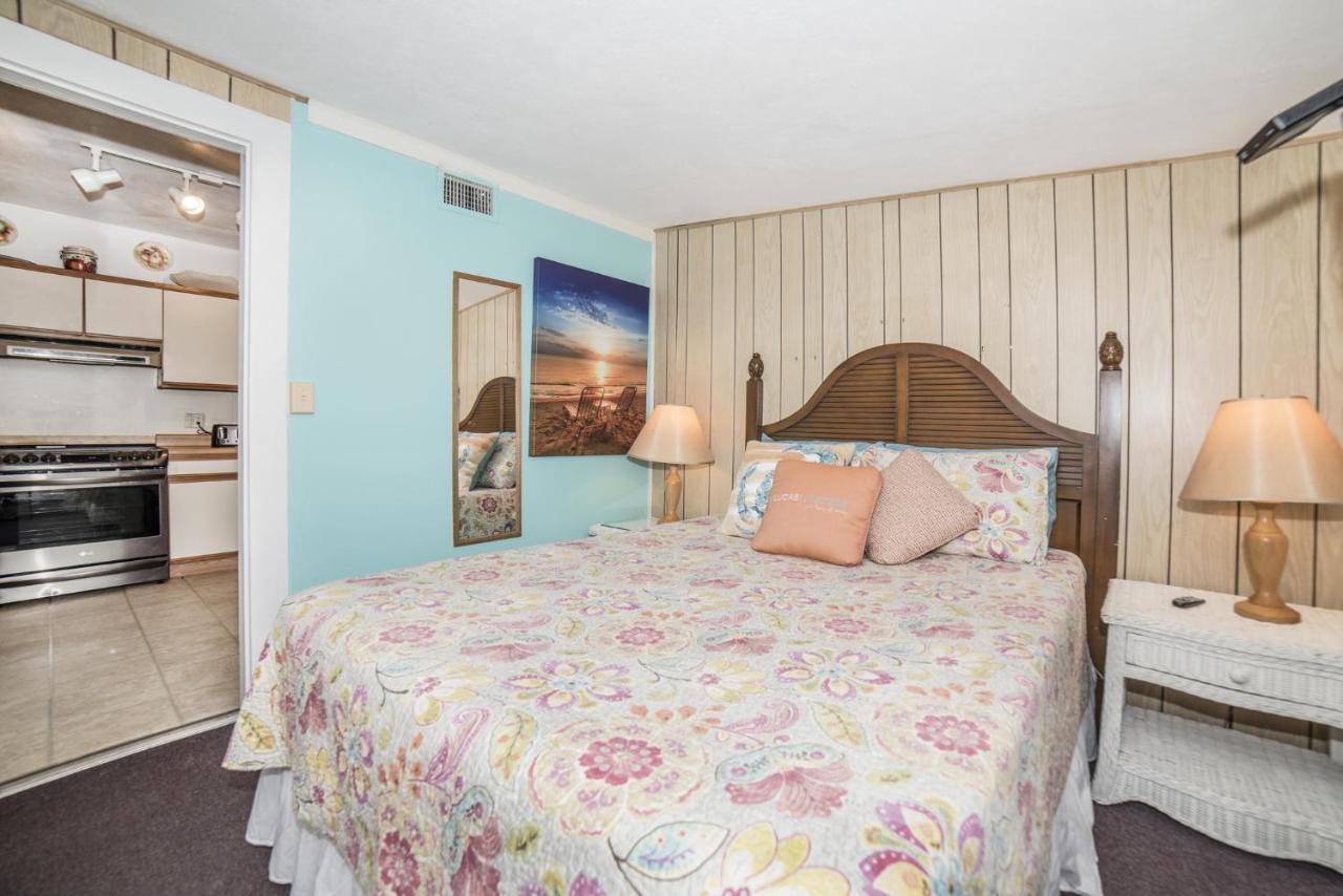 Sun N Fun Beachfront Vacation Rentals Indian Shores Exterior foto